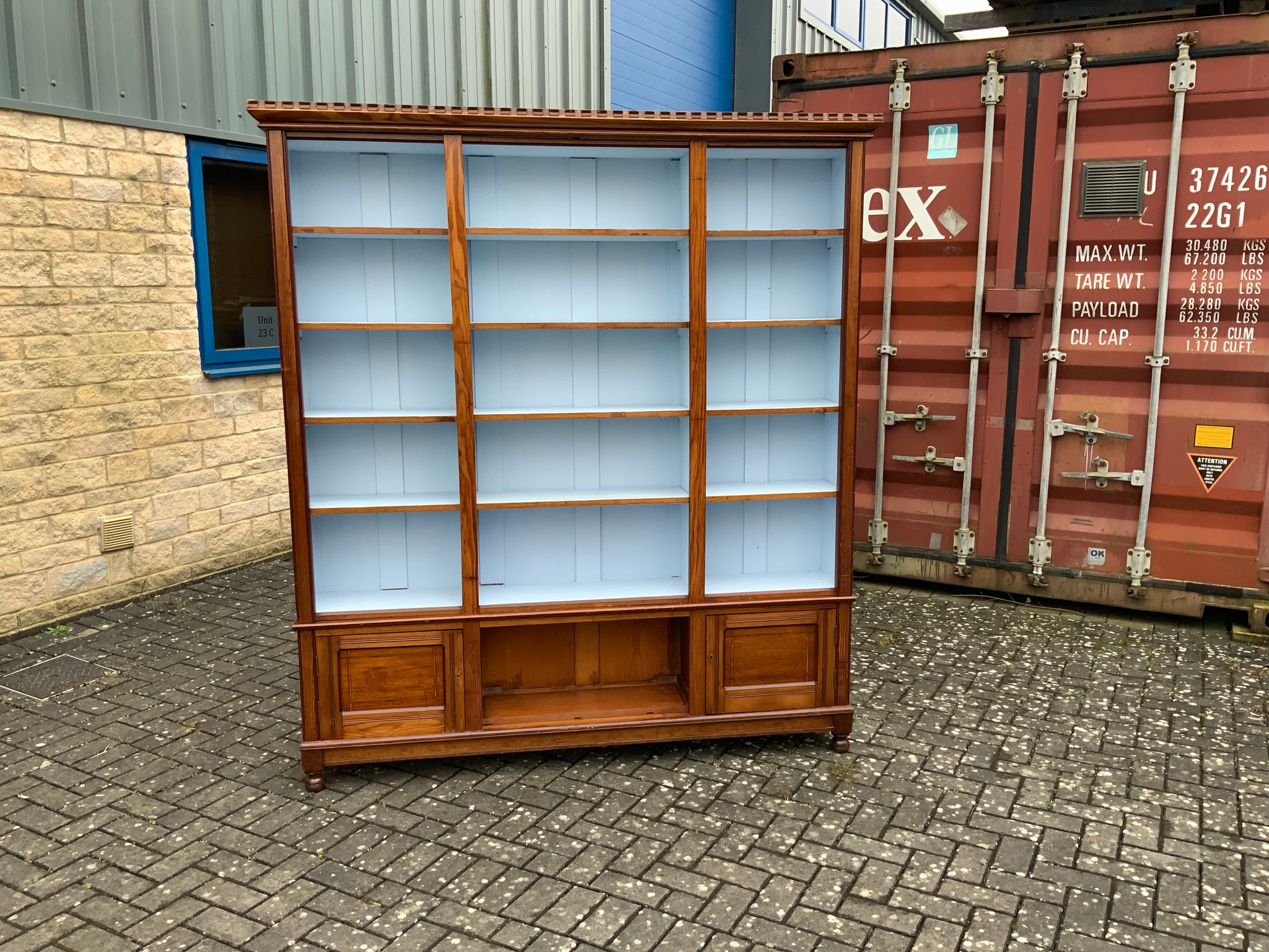 Antique English Arts and Crafts Pitch Pine Open Bookcase – Burford